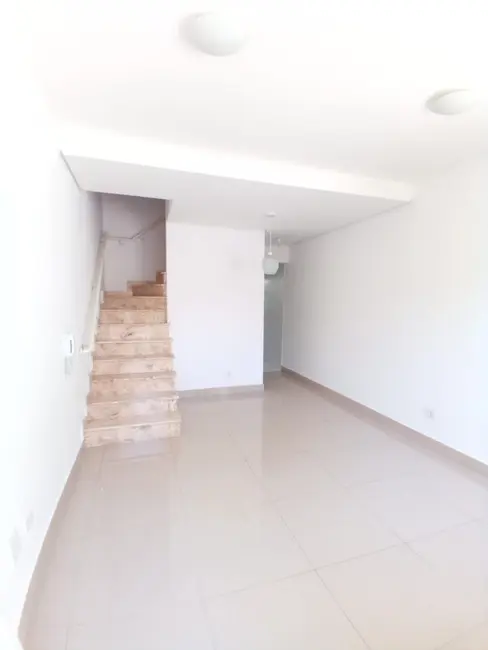 Foto 7 de Casa com 2 quartos à venda, 62m2 em I.A.P.I., Osasco - SP