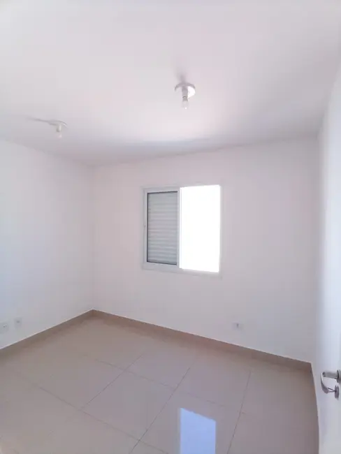 Foto 4 de Casa com 2 quartos à venda, 62m2 em I.A.P.I., Osasco - SP