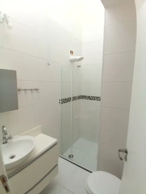 Foto 8 de Casa com 2 quartos à venda, 62m2 em I.A.P.I., Osasco - SP