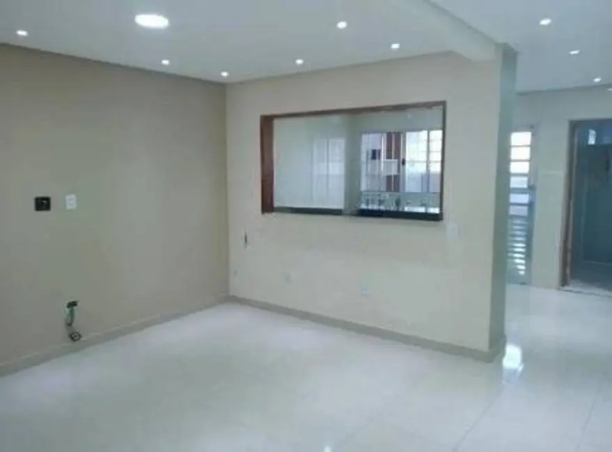 Foto 1 de Casa com 3 quartos à venda, 125m2 em Jardim Maria Helena, Barueri - SP