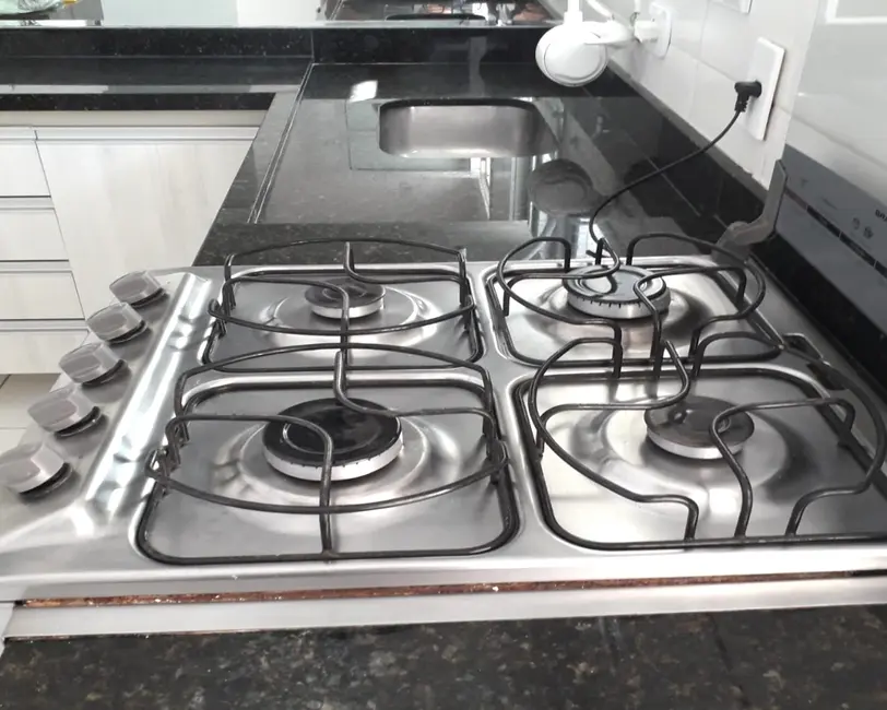 Foto 9 de Casa de Condomínio com 3 quartos para alugar, 213m2 em Paisagem Renoir, Cotia - SP