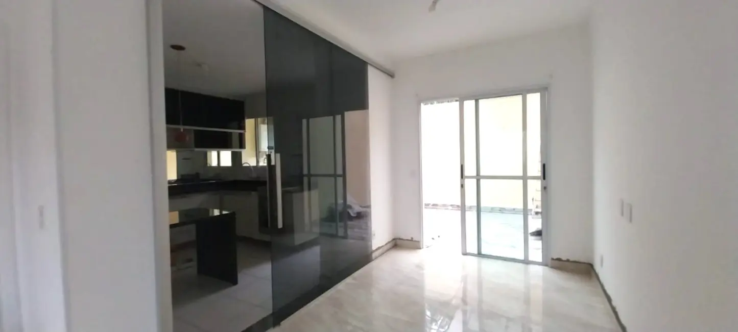 Foto 4 de Casa de Condomínio com 3 quartos para alugar, 213m2 em Paisagem Renoir, Cotia - SP