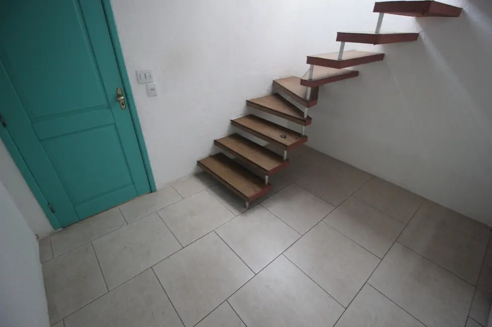 Foto 6 de Casa com 5 quartos à venda, 137m2 em Quitaúna, Osasco - SP