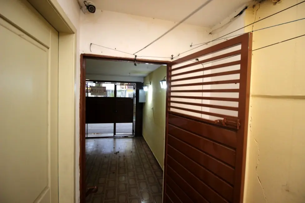 Foto 3 de Casa com 5 quartos à venda, 137m2 em Quitaúna, Osasco - SP