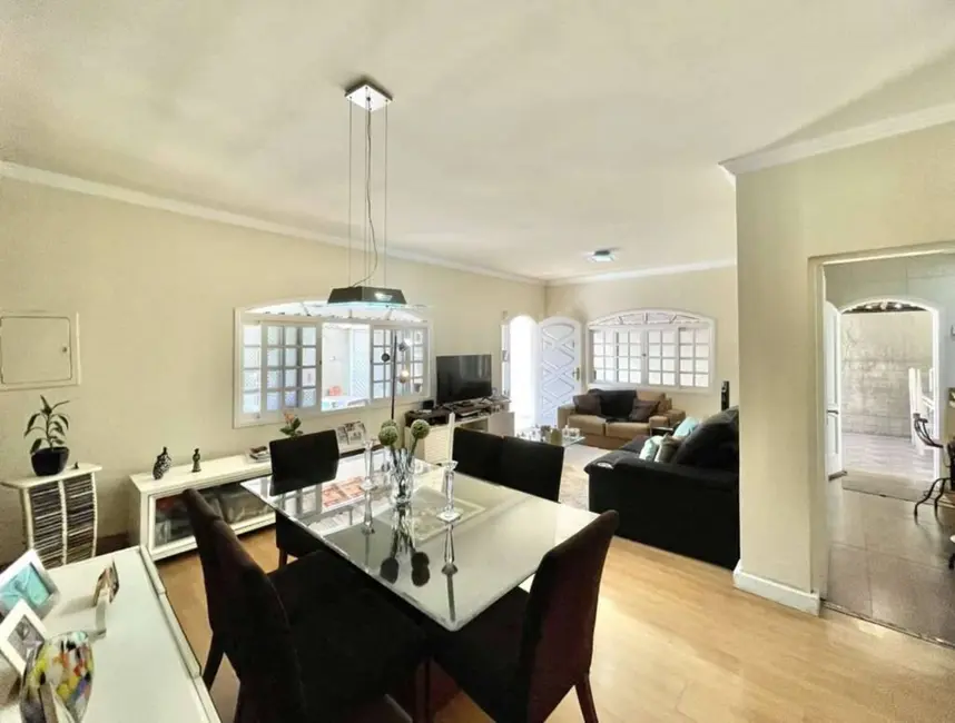 Foto 8 de Casa com 3 quartos à venda, 131m2 em Vila Diva, Carapicuiba - SP