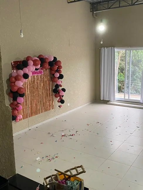 Casa com 3 quartos à venda, 450m2 em Parque Nova Jandira, Jandira - SP - imagem 4 Foto 4 de Casa com 3 quartos à venda, 450m2 em Parque Nova Jandira, Jandira - SP