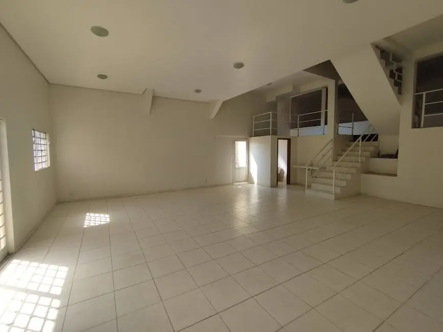 Casa com 6 quartos à venda, 491m2 em Parque São Paulo, Cotia - SP - imagem 6 Foto 6 de Casa com 6 quartos à venda, 491m2 em Parque São Paulo, Cotia - SP