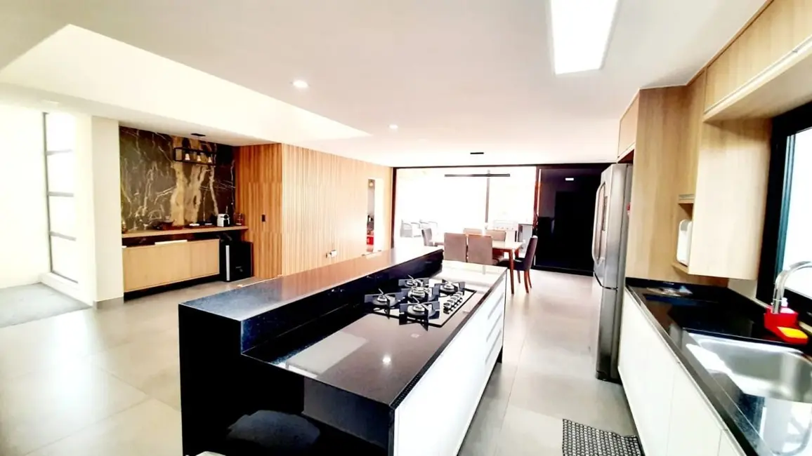 Foto 7 de Casa com 3 quartos à venda, 357m2 em Residencial dos Lagos, Cotia - SP