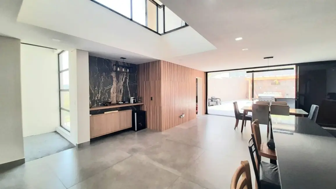 Foto 9 de Casa com 3 quartos à venda, 357m2 em Residencial dos Lagos, Cotia - SP