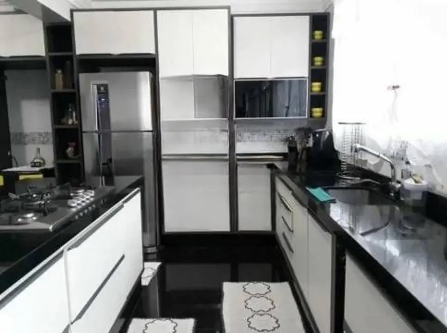 Casa com 3 quartos à venda, 170m2 em Vila Yolanda, Osasco - SP - imagem 6 Foto 6 de Casa com 3 quartos à venda, 170m2 em Vila Yolanda, Osasco - SP