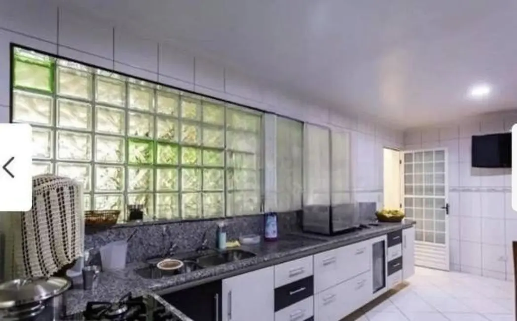 Foto 2 de Casa com 5 quartos à venda, 125m2 em Vila Yolanda, Osasco - SP