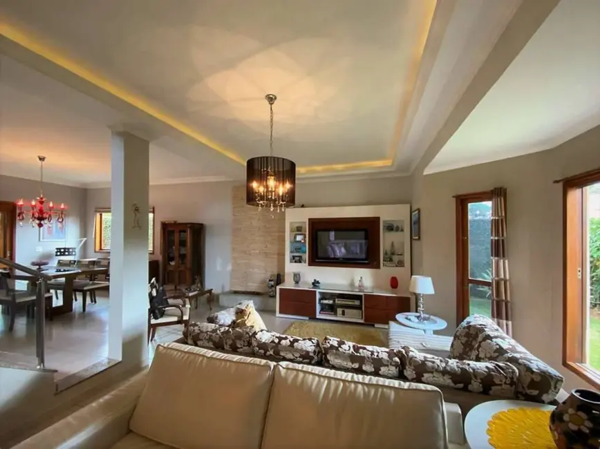 Foto 7 de Casa com 4 quartos à venda, 363m2 em Chácara Vale do Rio Cotia, Carapicuiba - SP