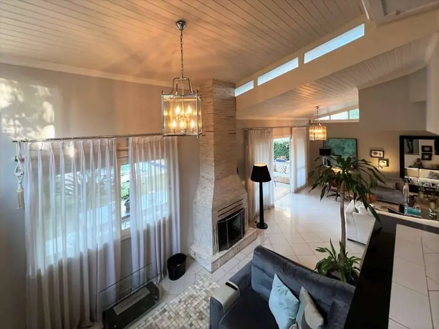 Foto 8 de Casa com 4 quartos à venda, 496m2 em Vila Santo Antônio, Cotia - SP