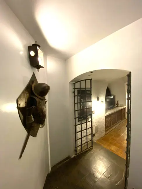 Foto 3 de Casa com 7 quartos à venda e para alugar, 780m2 em Chácara Granja Velha, Cotia - SP