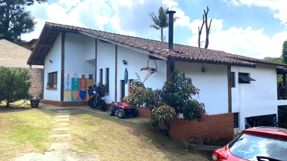 Casa com 4 quartos à venda, 400m2 em Granja Viana II, Cotia - SP - imagem 3 Foto 3 de Casa com 4 quartos à venda, 400m2 em Granja Viana II, Cotia - SP