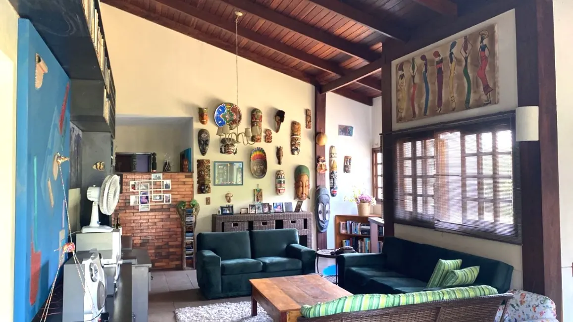 Casa com 4 quartos à venda, 400m2 em Granja Viana II, Cotia - SP - imagem 4 Foto 4 de Casa com 4 quartos à venda, 400m2 em Granja Viana II, Cotia - SP