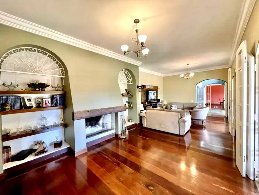 Foto 3 de Casa com 6 quartos à venda, 881m2 em Jardim Mediterrâneo, Cotia - SP