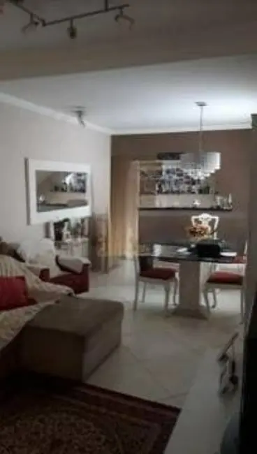 Foto 3 de Casa com 4 quartos à venda, 150m2 em Ayrosa, Osasco - SP