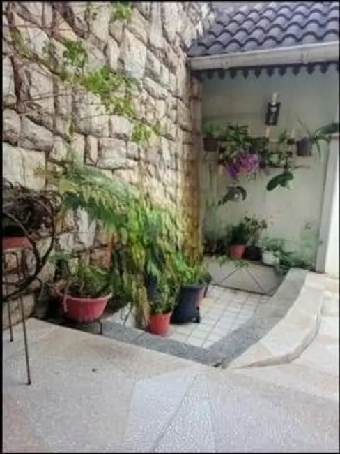 Casa com 4 quartos à venda, 327m2 em km 18, Osasco - SP - imagem 5 Foto 5 de Casa com 4 quartos à venda, 327m2 em km 18, Osasco - SP
