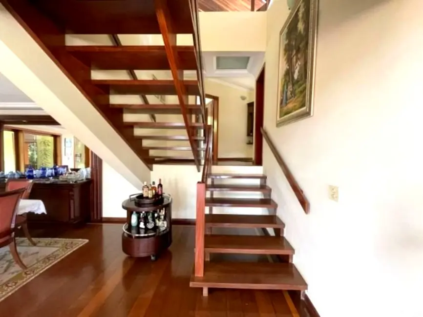 Foto 7 de Casa com 3 quartos à venda, 332m2 em Parque Dom Henrique, Cotia - SP