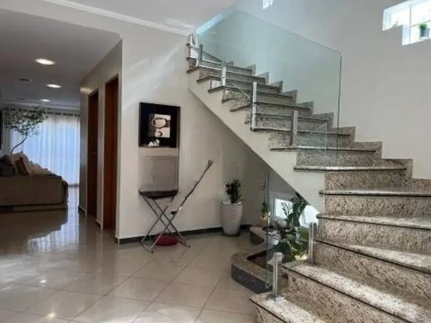 Foto 4 de Casa com 3 quartos à venda, 263m2 em Rochdale, Osasco - SP
