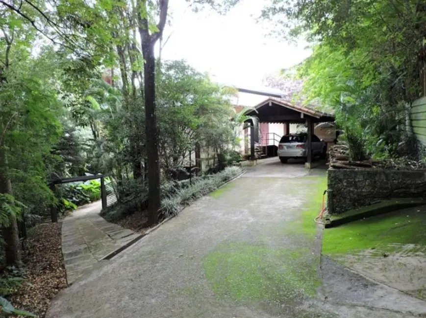 Casa de Condomínio com 3 quartos à venda, 365m2 em Chácara dos Junqueiras, Carapicuiba - SP - imagem 9 Foto 9 de Casa de Condomínio com 3 quartos à venda, 365m2 em Chácara dos Junqueiras, Carapicuiba - SP
