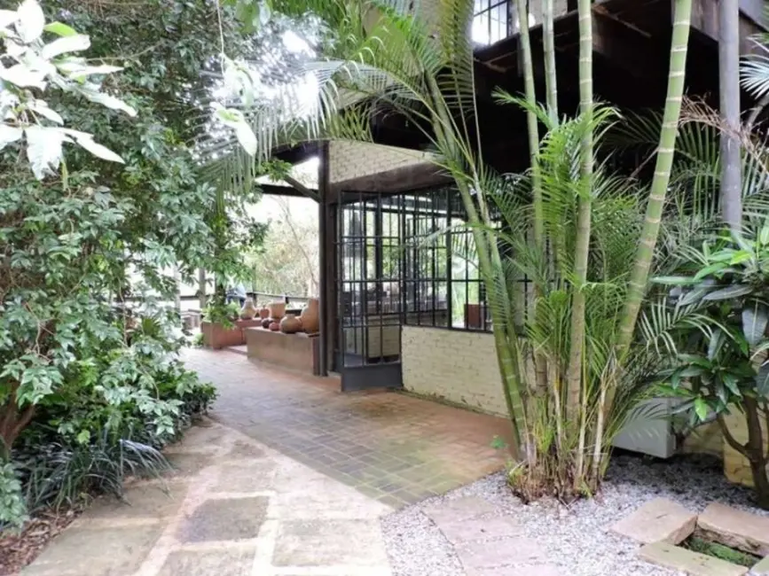 Casa de Condomínio com 3 quartos à venda, 365m2 em Chácara dos Junqueiras, Carapicuiba - SP - imagem 5 Foto 5 de Casa de Condomínio com 3 quartos à venda, 365m2 em Chácara dos Junqueiras, Carapicuiba - SP