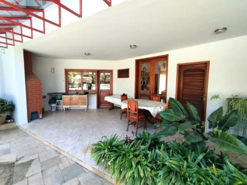 Foto 3 de Casa com 4 quartos à venda, 375m2 em Parque Dom Henrique, Cotia - SP