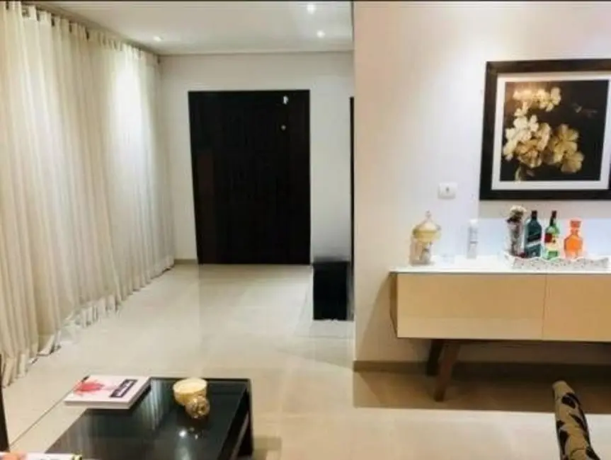 Foto 1 de Casa com 5 quartos à venda, 250m2 em Jaguaribe, Osasco - SP
