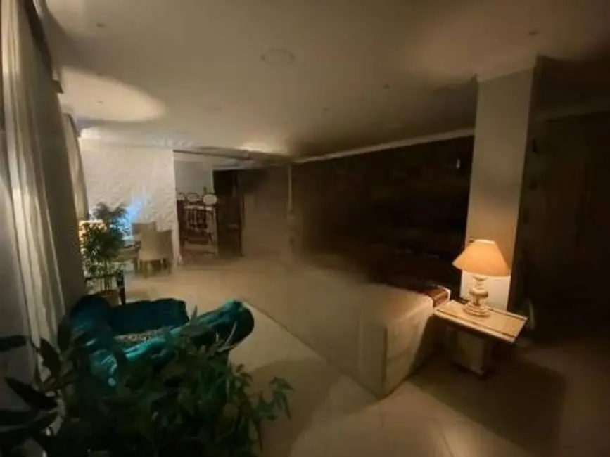 Casa com 3 quartos à venda, 315m2 em Adalgisa, Osasco - SP - imagem 6 Foto 6 de Casa com 3 quartos à venda, 315m2 em Adalgisa, Osasco - SP