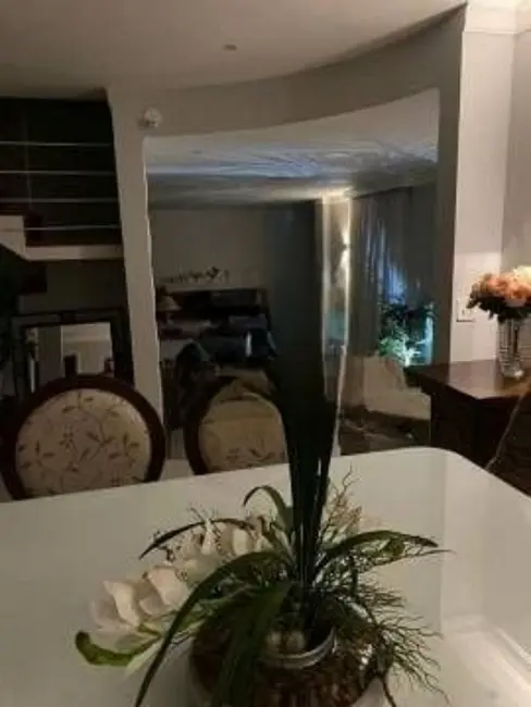 Casa com 3 quartos à venda, 315m2 em Adalgisa, Osasco - SP - imagem 7 Foto 7 de Casa com 3 quartos à venda, 315m2 em Adalgisa, Osasco - SP