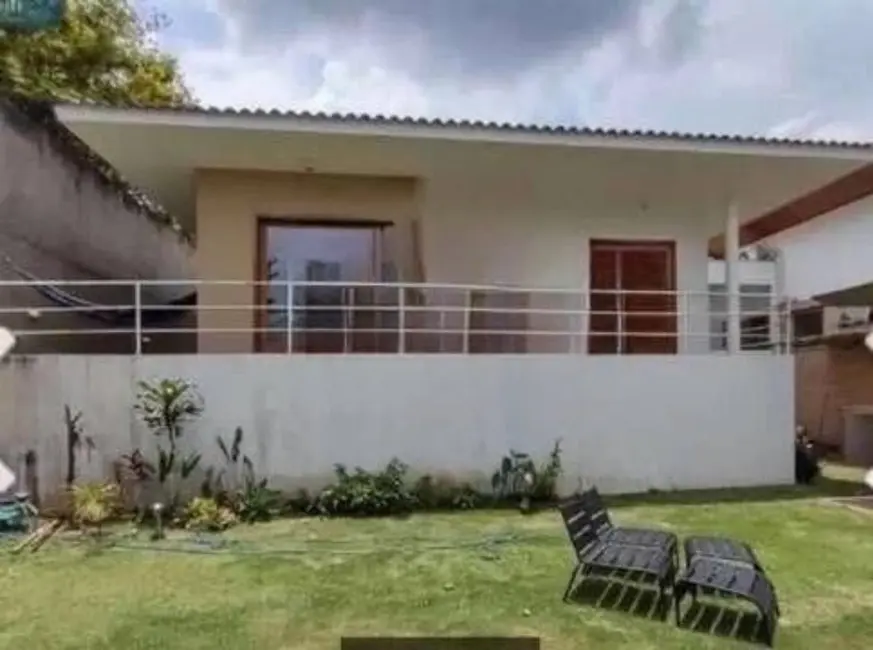 Casa de Condomínio com 3 quartos à venda, 280m2 em Chácara dos Junqueiras, Carapicuiba - SP - imagem 5 Foto 5 de Casa de Condomínio com 3 quartos à venda, 280m2 em Chácara dos Junqueiras, Carapicuiba - SP