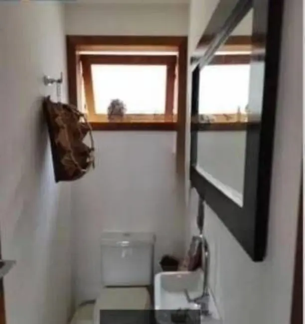 Casa de Condomínio com 3 quartos à venda, 280m2 em Chácara dos Junqueiras, Carapicuiba - SP - imagem 9 Foto 9 de Casa de Condomínio com 3 quartos à venda, 280m2 em Chácara dos Junqueiras, Carapicuiba - SP