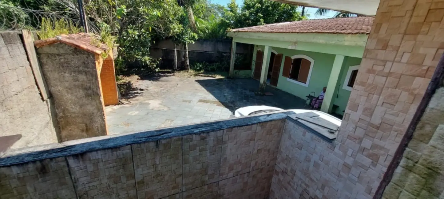 Foto 3 de Casa com 3 quartos à venda, 211m2 em Balneário Califórnia, Caraguatatuba - SP