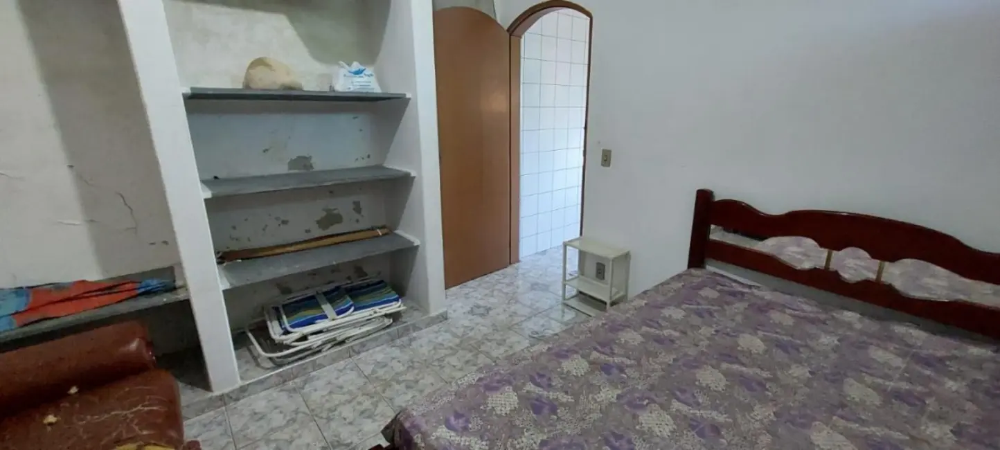 Foto 4 de Casa com 3 quartos à venda, 211m2 em Balneário Califórnia, Caraguatatuba - SP