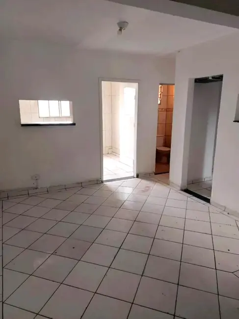 Foto 2 de Casa com 2 quartos à venda, 114m2 em Bussocaba, Osasco - SP