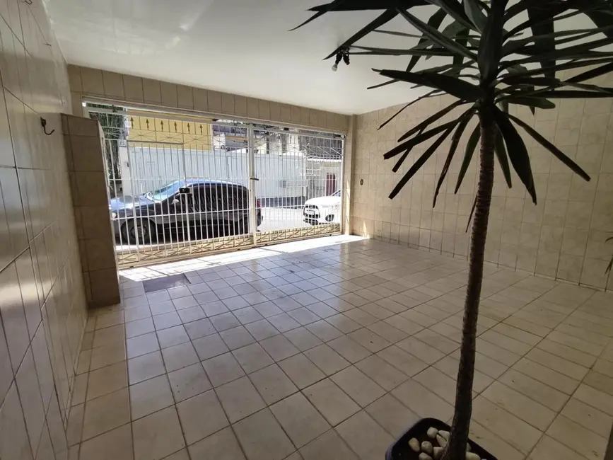 Casa com 2 quartos à venda, 133m2 em Jaguaribe, Osasco - SP - imagem 4 Foto 4 de Casa com 2 quartos à venda, 133m2 em Jaguaribe, Osasco - SP