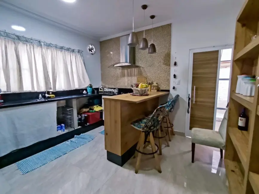 Foto 3 de Casa com 3 quartos à venda, 161m2 em Jardim Roberto, Osasco - SP