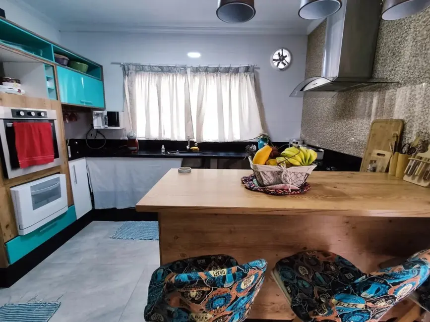 Foto 6 de Casa com 3 quartos à venda, 161m2 em Jardim Roberto, Osasco - SP