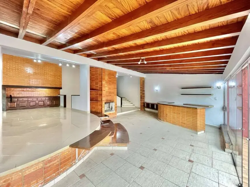 Casa de Condomínio com 4 quartos à venda, 409m2 em Chácara São João, Carapicuiba - SP - imagem 6 Foto 6 de Casa de Condomínio com 4 quartos à venda, 409m2 em Chácara São João, Carapicuiba - SP