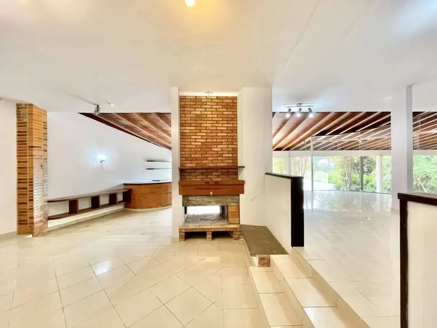 Casa de Condomínio com 4 quartos à venda, 409m2 em Chácara São João, Carapicuiba - SP - imagem 8 Foto 8 de Casa de Condomínio com 4 quartos à venda, 409m2 em Chácara São João, Carapicuiba - SP