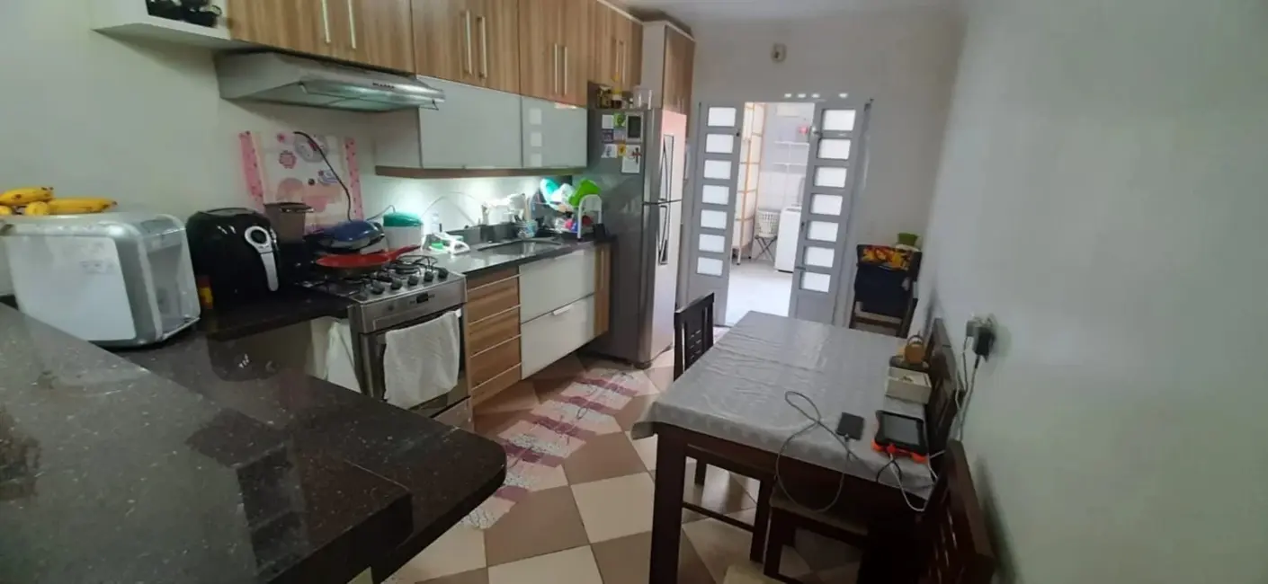 Casa com 2 quartos à venda, 145m2 em Vila Yolanda, Osasco - SP - imagem 3 Foto 3 de Casa com 2 quartos à venda, 145m2 em Vila Yolanda, Osasco - SP
