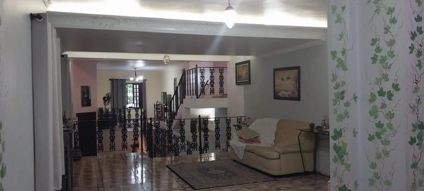 Casa de Condomínio com 3 quartos à venda, 390m2 em Osasco - SP - imagem 3 Foto 3 de Casa de Condomínio com 3 quartos à venda, 390m2 em Osasco - SP