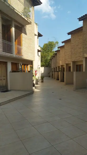 Casa de Condomínio com 2 quartos à venda e para alugar, 100m2 em Cidade dos Bandeirantes, São Paulo - SP - imagem 2 Foto 2 de Casa de Condomínio com 2 quartos à venda e para alugar, 100m2 em Cidade dos Bandeirantes, São Paulo - SP