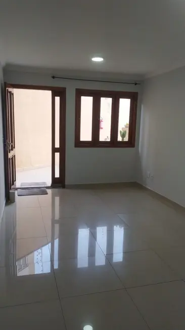 Casa de Condomínio com 2 quartos à venda e para alugar, 100m2 em Cidade dos Bandeirantes, São Paulo - SP - imagem 4 Foto 4 de Casa de Condomínio com 2 quartos à venda e para alugar, 100m2 em Cidade dos Bandeirantes, São Paulo - SP