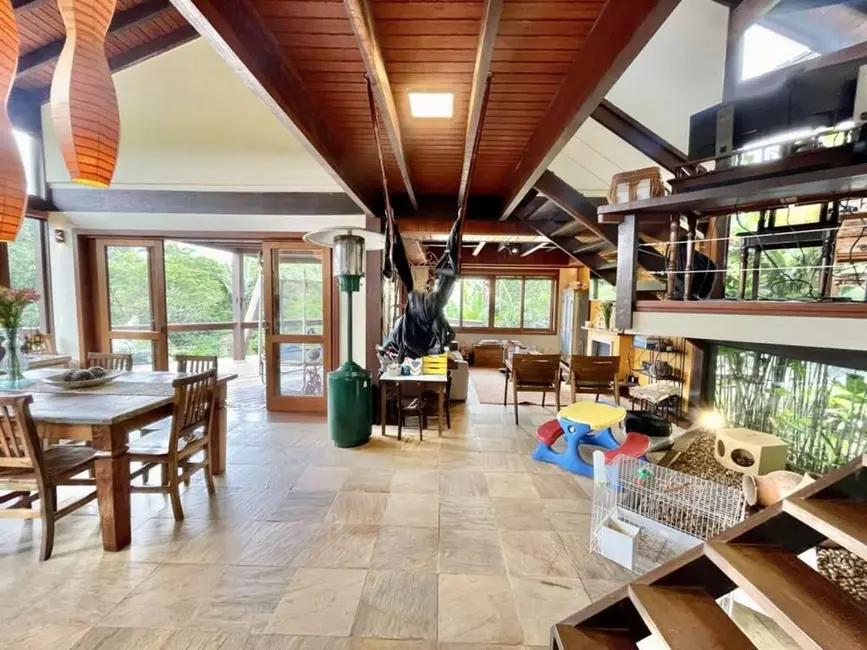 Casa de Condomínio com 3 quartos à venda, 283m2 em Recanto Impla, Carapicuiba - SP - imagem 6 Foto 6 de Casa de Condomínio com 3 quartos à venda, 283m2 em Recanto Impla, Carapicuiba - SP