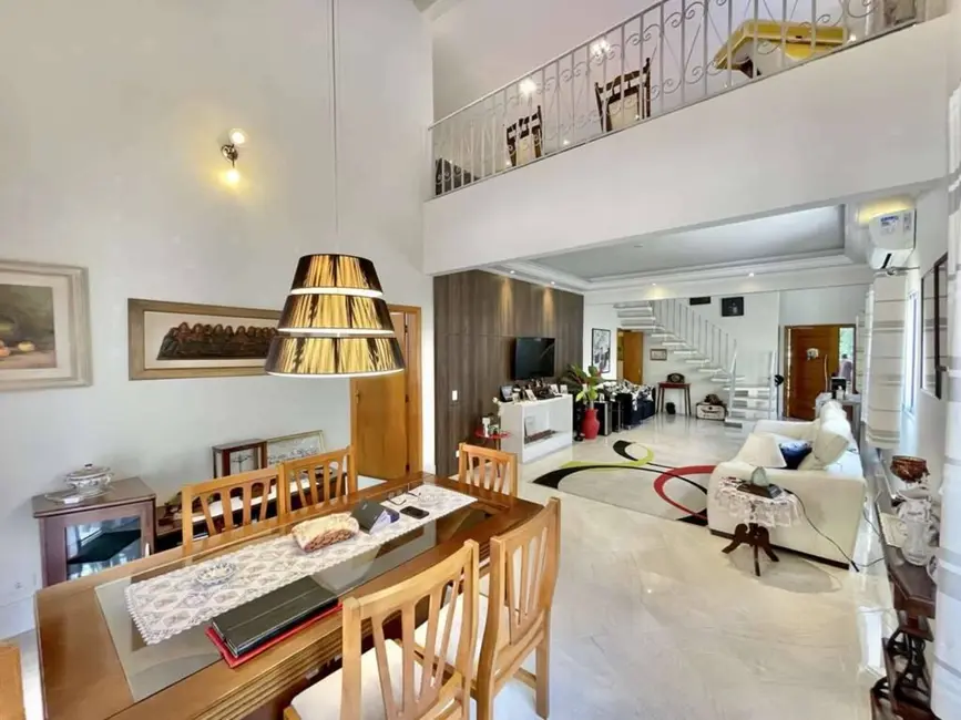 Foto 1 de Casa de Condomínio com 5 quartos à venda, 240m2 em Recanto Impla, Carapicuiba - SP