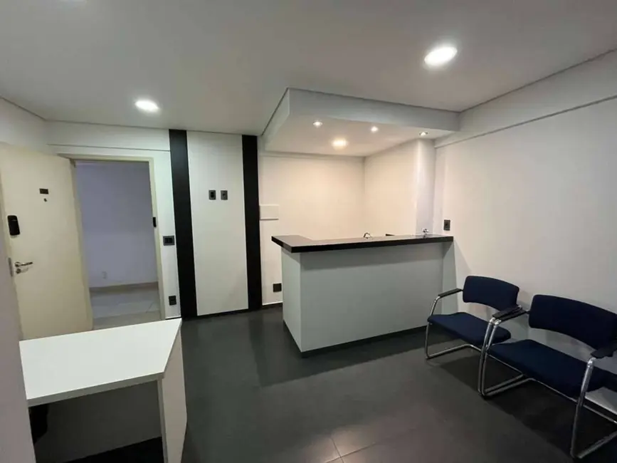 Foto 4 de Sala Comercial à venda e para alugar, 69m2 em Paisagem Renoir, Cotia - SP