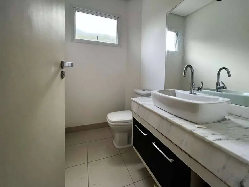 Casa de Condomínio com 4 quartos à venda e para alugar, 380m2 em Chácara Santa Lúcia, Carapicuiba - SP - imagem 8 Foto 8 de Casa de Condomínio com 4 quartos à venda e para alugar, 380m2 em Chácara Santa Lúcia, Carapicuiba - SP