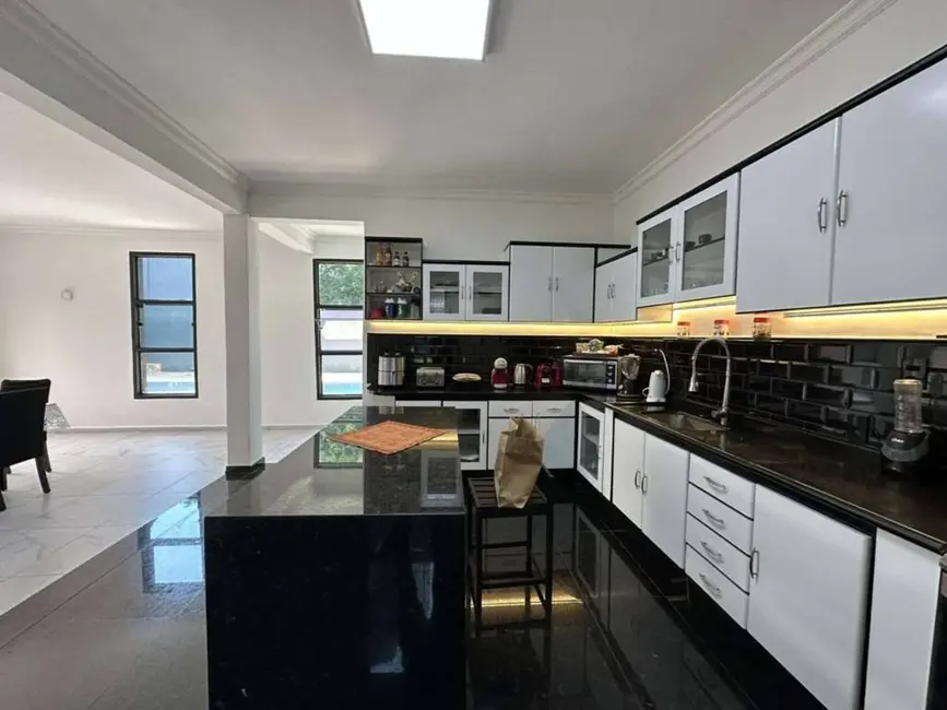 Foto 8 de Casa de Condomínio com 3 quartos à venda, 460m2 em Jardim do Golf I, Jandira - SP